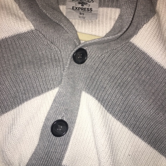 Cardigan - Picture 4 of 5